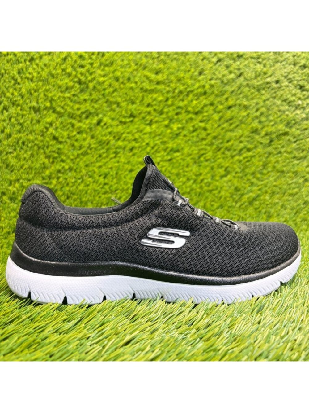 Skechers Summits Womens Size 6 Black White Athletic Running Shoes Sneakers